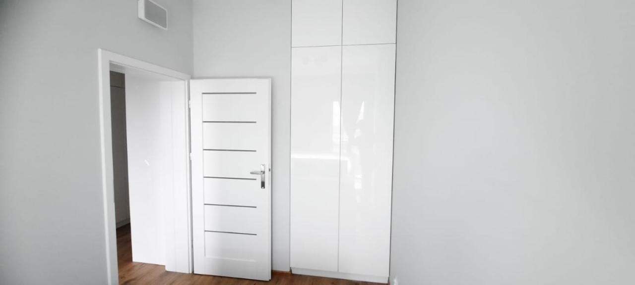 ורשה Prymasa Tysiaclecia 83A City Center Viev Sperate Bedroom By Perfect Apart 530 מראה חיצוני תמונה